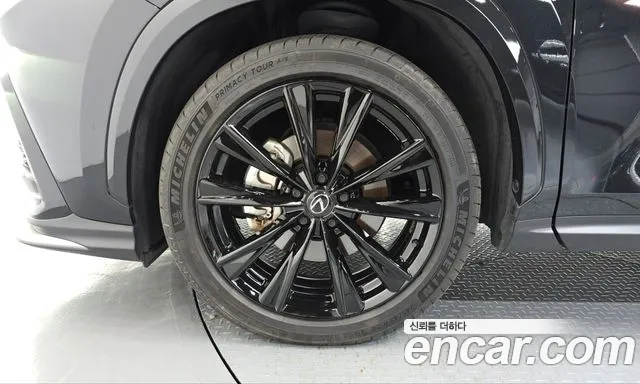 Lexus NX NX450h+ 2nd Gen — Фото автомобиля 5