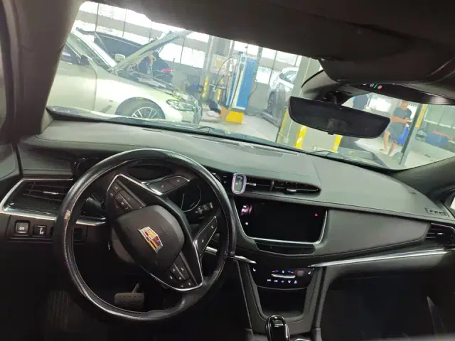 Cadillac XT5 — Фото автомобиля 7
