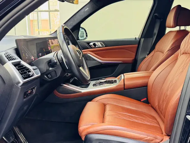 BMW X7 — Фото автомобиля 5