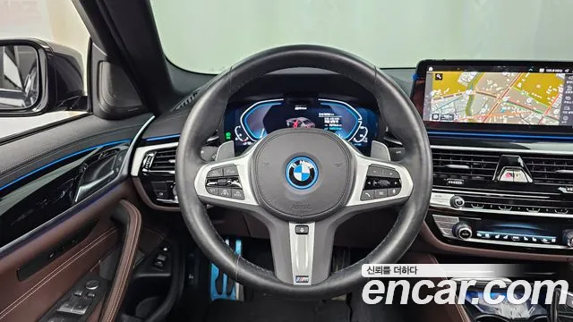 BMW 5-Series 5 серия (G30) — Фото автомобиля 13
