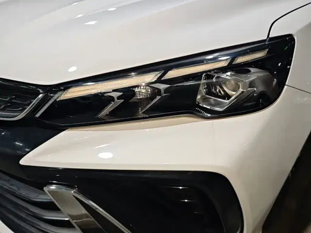 Geely Binrui — Фото автомобиля 23