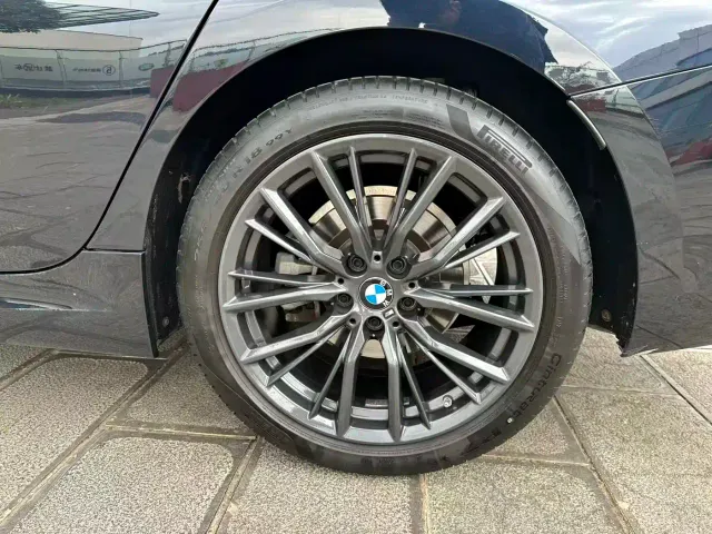BMW 3 Series — Фото автомобиля 28