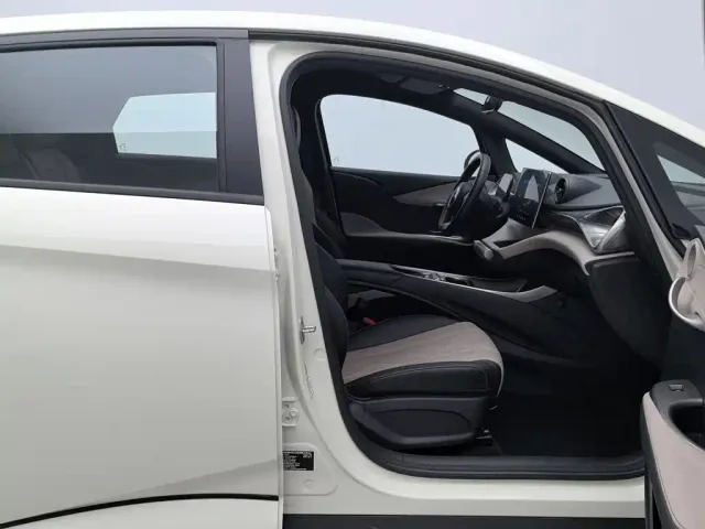 BYD Dolphin — Фото автомобиля 23