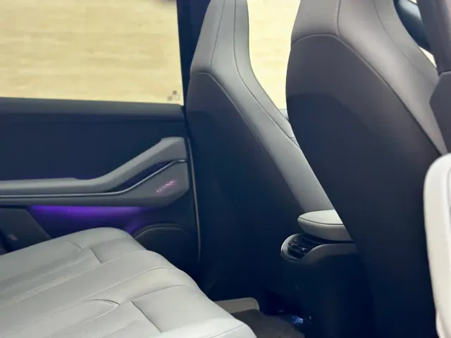 Nio ET5 Touring — Фото автомобиля 6