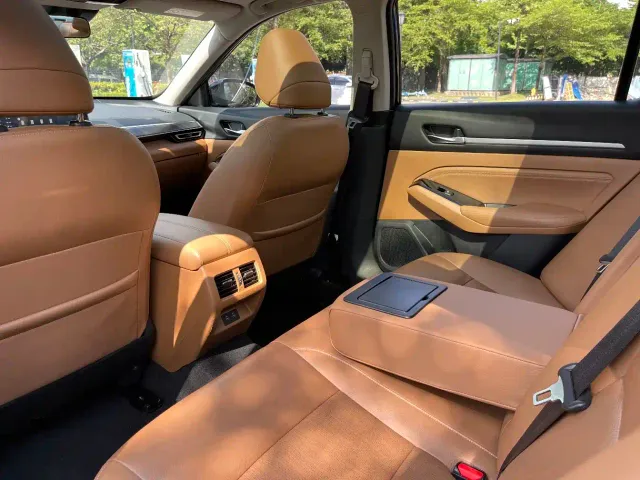 Nissan Teana — Фото автомобиля 15