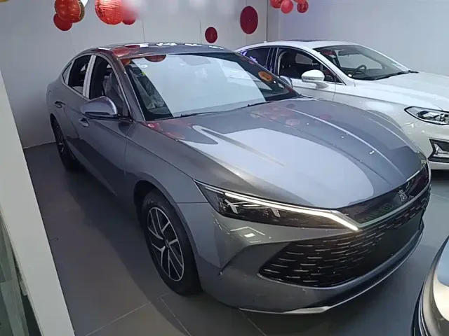 BYD Qin L — Фото автомобиля 3