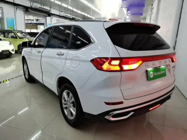 Haval M6 — Фото автомобиля 4