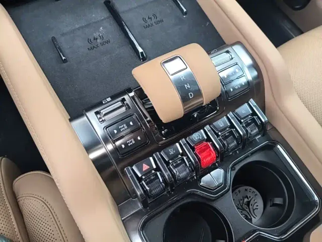 BYD FangChengBao Leopard 8 — Фото автомобиля 13