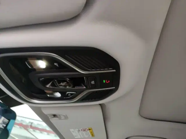 Geely Boyue L — Фото автомобиля 17