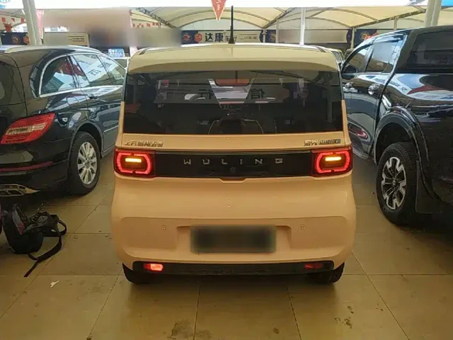 Wuling Hongguang Mini EV — Фото автомобиля 5