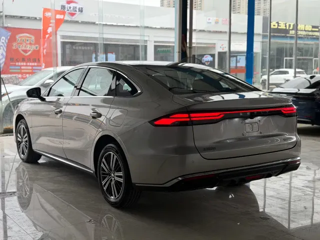 Geely Galaxy Stellar 6 — Фото автомобиля 14