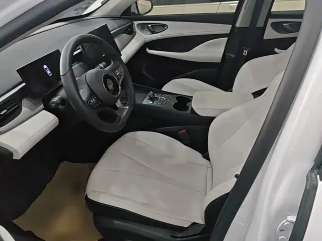 BYD Seal 05 DM-i — Фото автомобиля 14