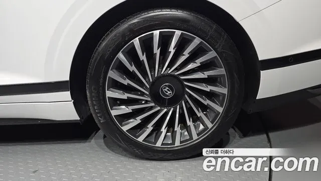 Hyundai Grandeur GN7 — Фото автомобиля 6
