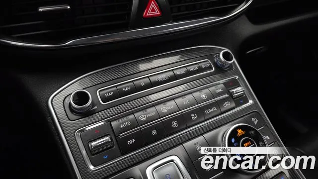 Hyundai Santa Fe — Фото автомобиля 24