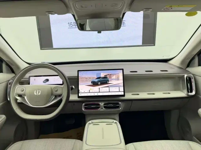 Leapmotor B10 — Фото автомобиля 8