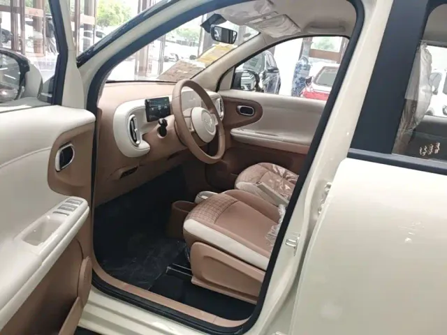 Wuling Hongguang Mini EV — Фото автомобиля 14