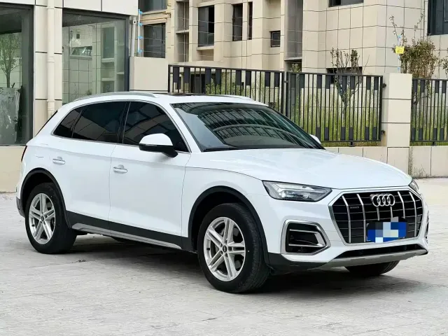 Audi Q5L — Фото автомобиля 3