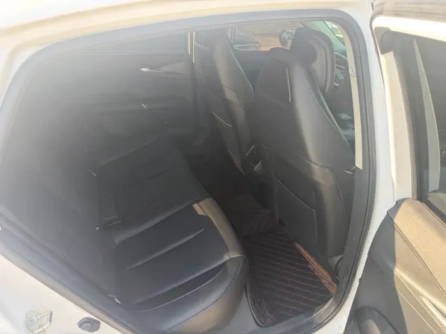 Changan Eado — Фото автомобиля 11