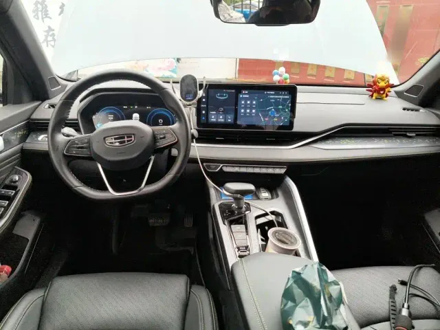 Geely Xingrui — Фото автомобиля 12
