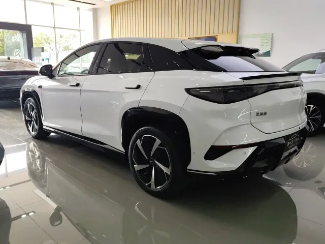 BYD Sealion 07 EV — Фото автомобиля 6
