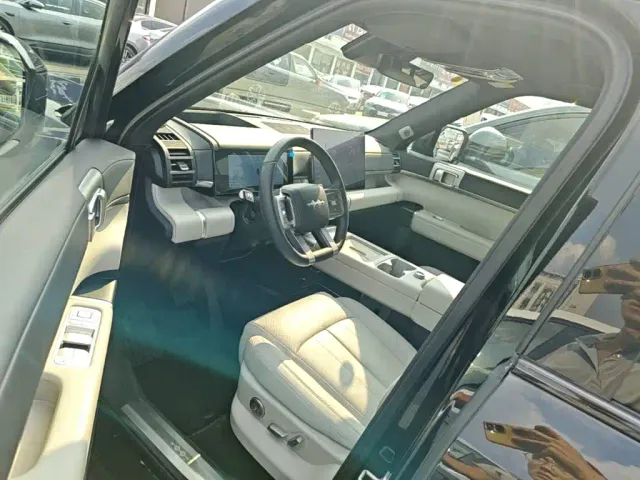 BYD FangChengBao Titanium 7 — Фото автомобиля 15