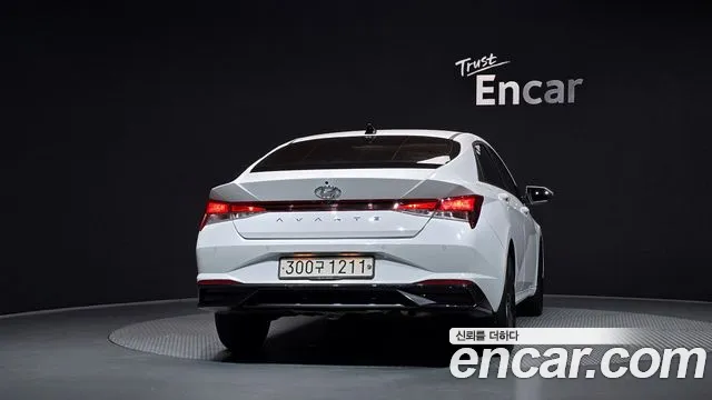 Hyundai AVANTE — Фото автомобиля 4