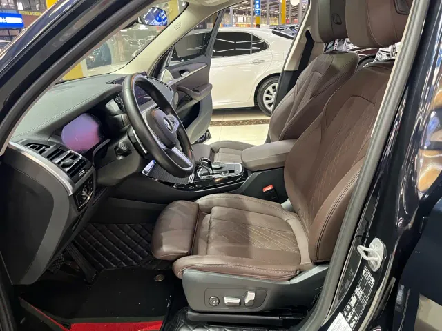 BMW X3 — Фото автомобиля 9