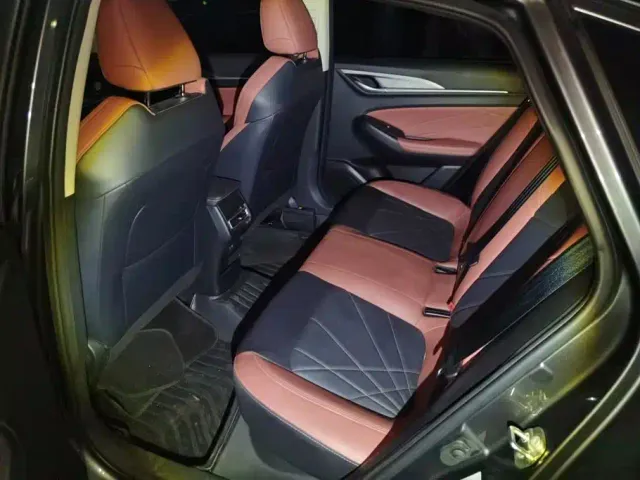 Changan Eado — Фото автомобиля 11