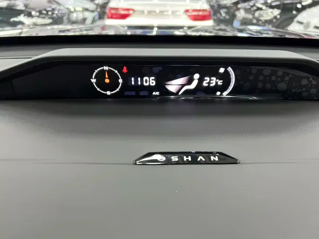 Changan Z6 — Фото автомобиля 16