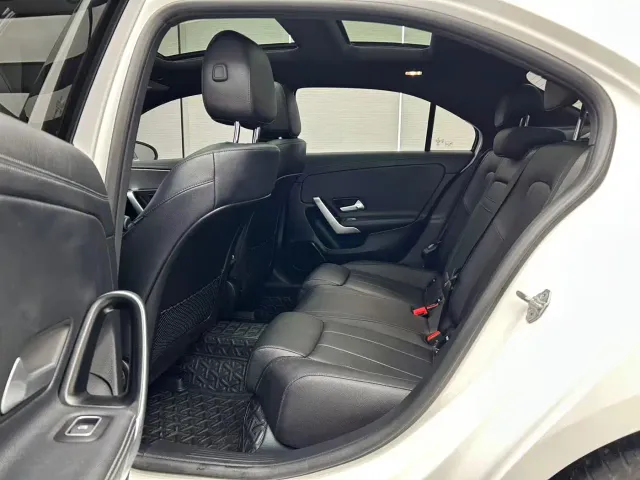 Mercedes-Benz A-Class — Фото автомобиля 18