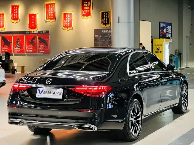 Mercedes-Benz S-Class — Фото автомобиля 10
