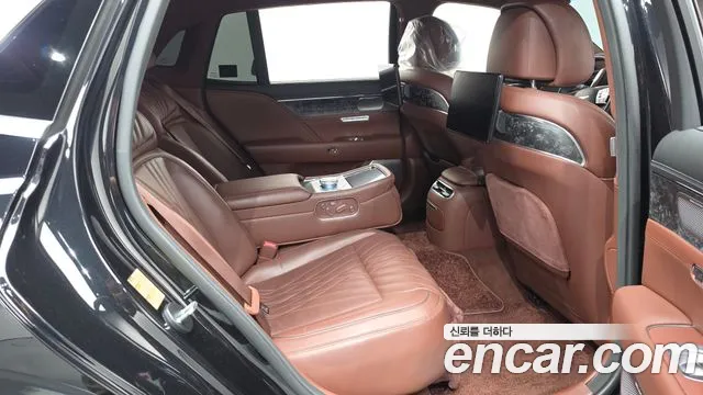 Genesis G90 Бензин 3.5 турбо AWD — Фото автомобиля 7