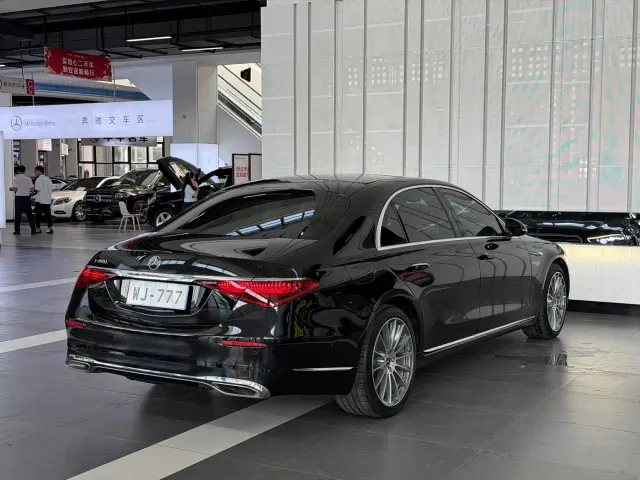 Mercedes-Benz S-Class — Фото автомобиля 9