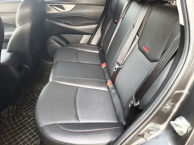 Changan Changan CS35 PLUS 2022 Blue Whale NE 1.4T DCT Luxury — Фото автомобиля 16