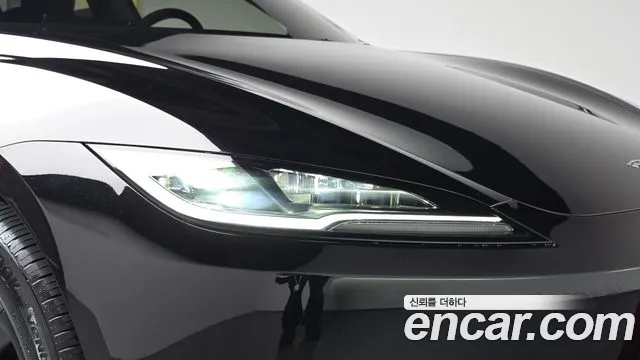 Tesla Model 3 — Фото автомобиля 7