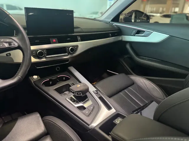 Audi A4L — Фото автомобиля 12