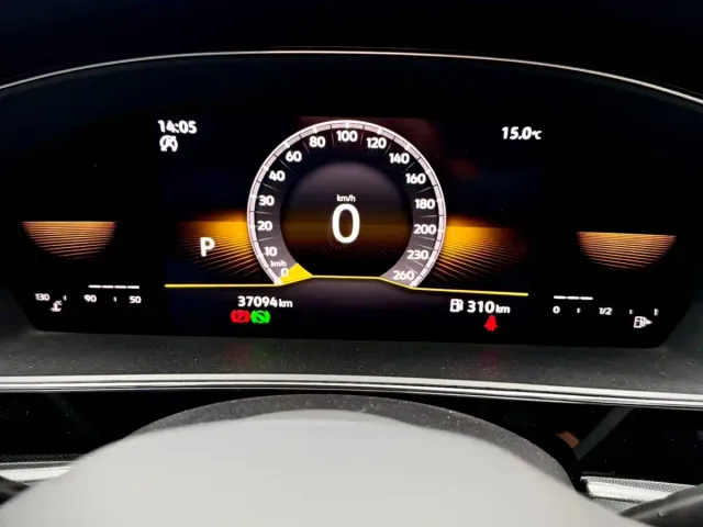 Volkswagen Passat — Фото автомобиля 21