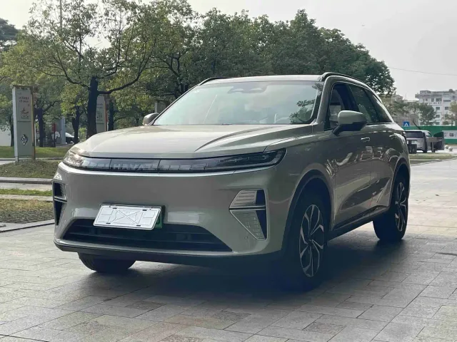 Фотография автомобиля — Haval Xiaolong MAX