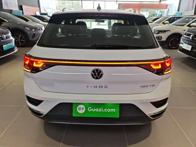 Volkswagen T-Roc — Фото автомобиля 5