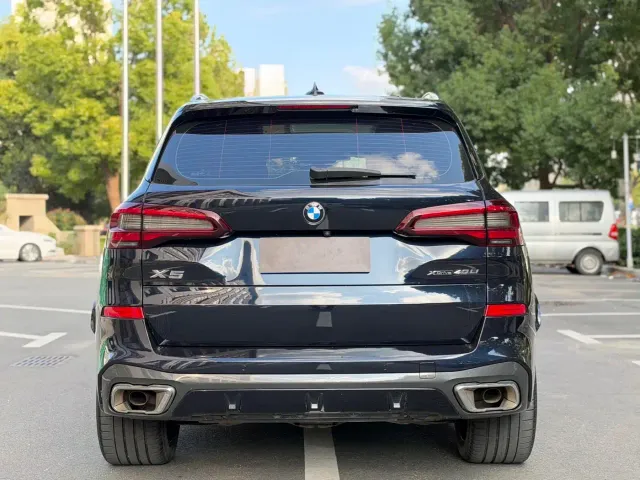 BMW X5 — Фото автомобиля 8