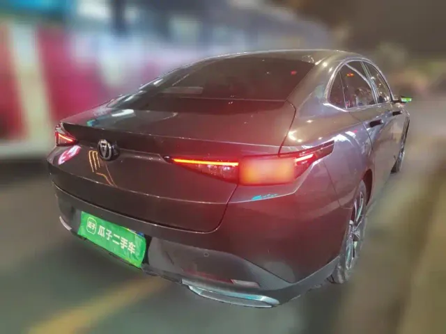 Changan Eado — Фото автомобиля 6
