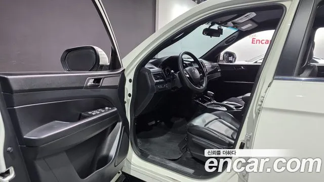KG_Mobility_Ssangyong Rexton — Фото автомобиля 10