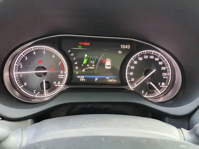 Toyota Harrier — Фото автомобиля 4