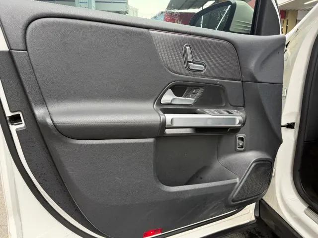 Mercedes-Benz GLB-Class — Фото автомобиля 7