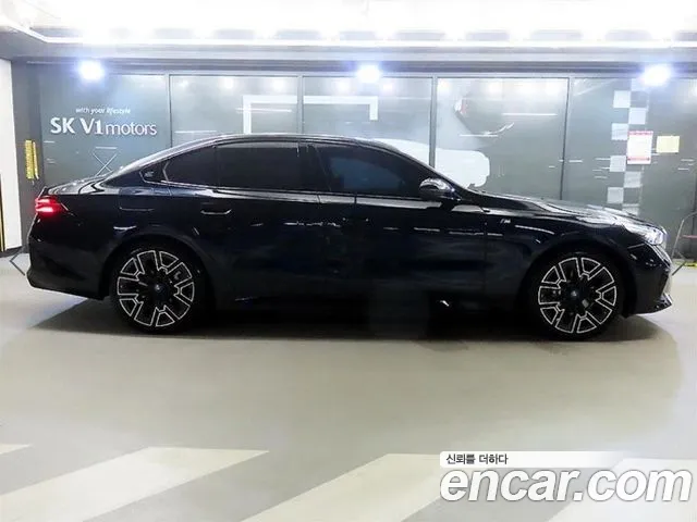 BMW 5-Series 5 серия (G60) — Фото автомобиля 3