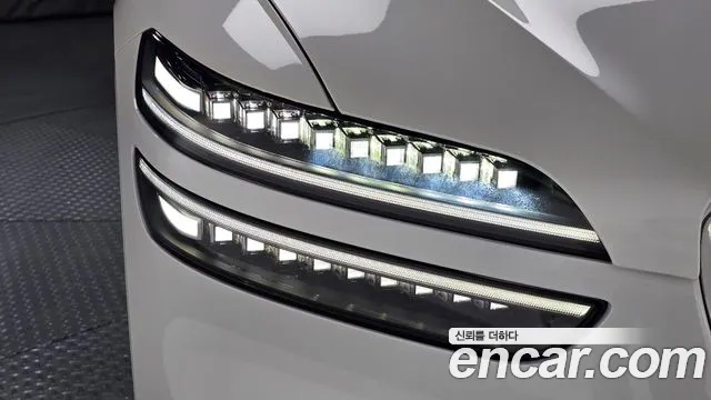 Genesis GV70 2.5T Бензин 2WD — Фото автомобиля 22