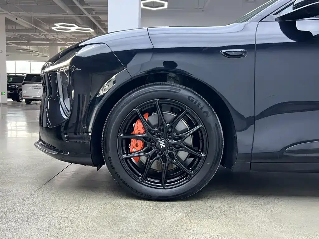 IM Motors IM LS6 2025 Extended Range Base — Фото автомобиля 11