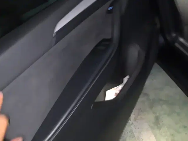 Tesla Model Y — Фото автомобиля 7