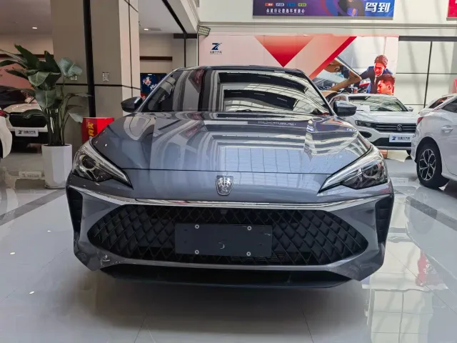 Roewe i5 — Фото автомобиля 2