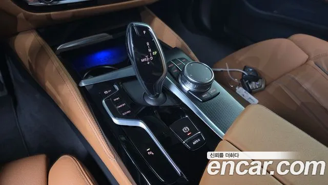 BMW 5 Series — Фото автомобиля 12